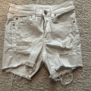 American eagle white shorts